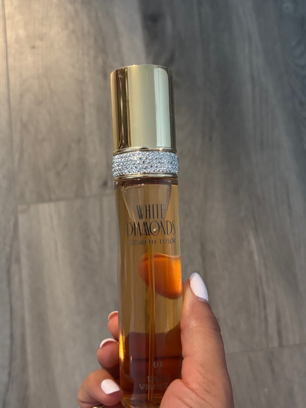 White Diamonds by Elizabeth Taylor Eau de Parfum Spray - Gold